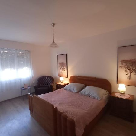 Apartamento Tesla Split Exterior foto